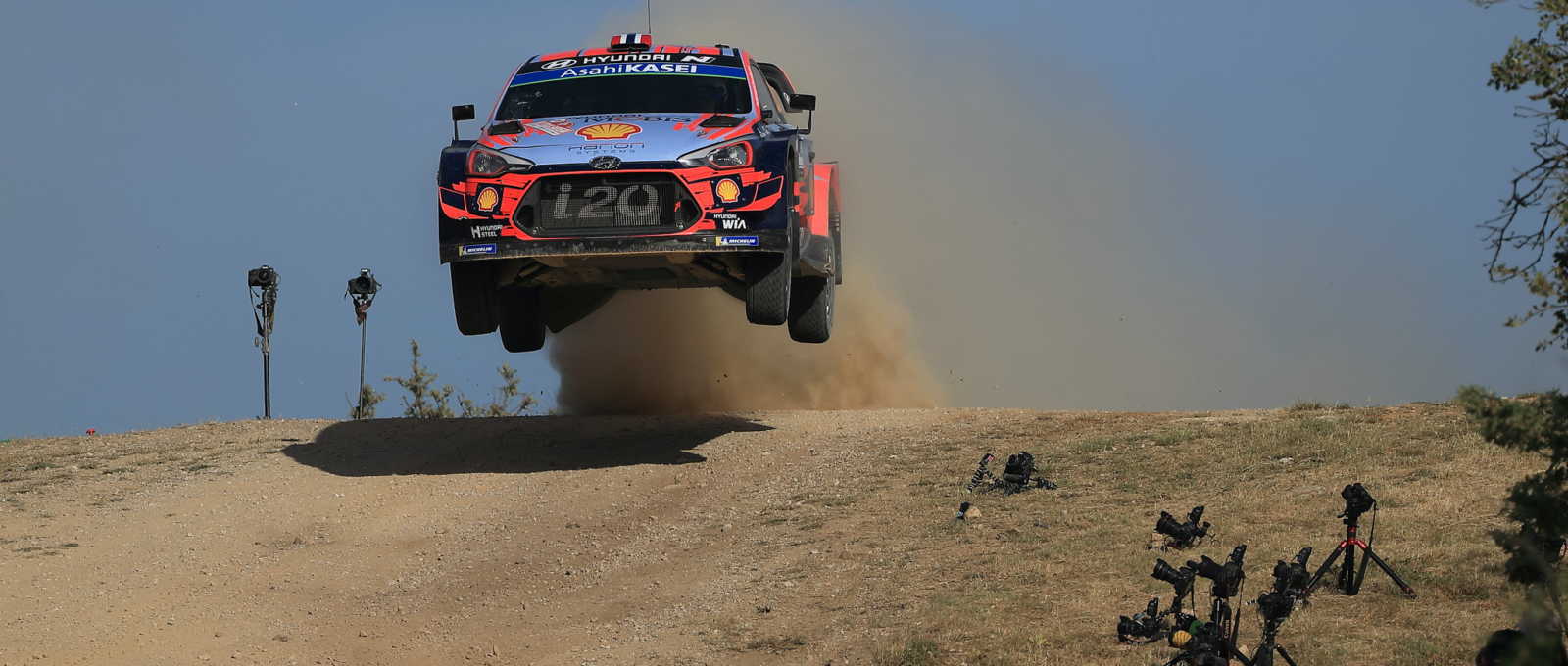 "WRC Rally Italia Sardegna (2019)" by Kyn Chung is licensed under CC BY-ND 2.0.