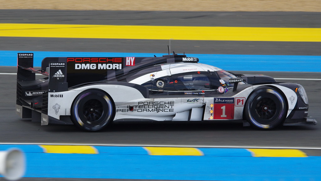 Porsche Le Mans 2016
