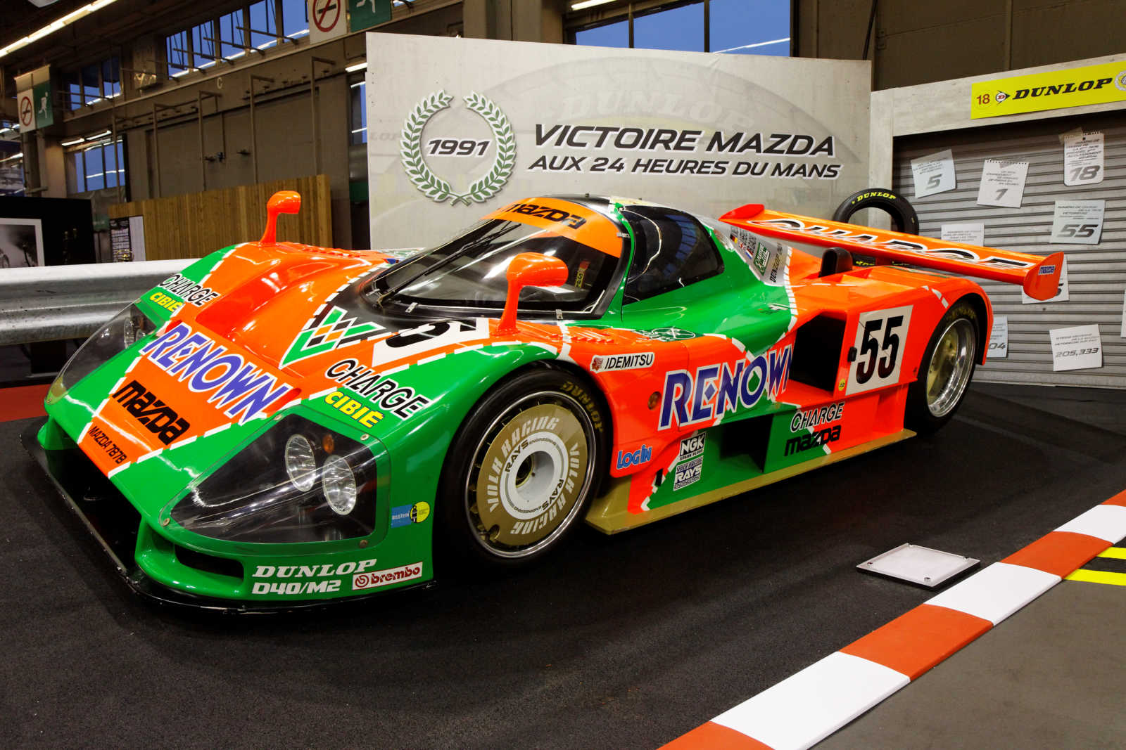 Mazda 787B le mans cars