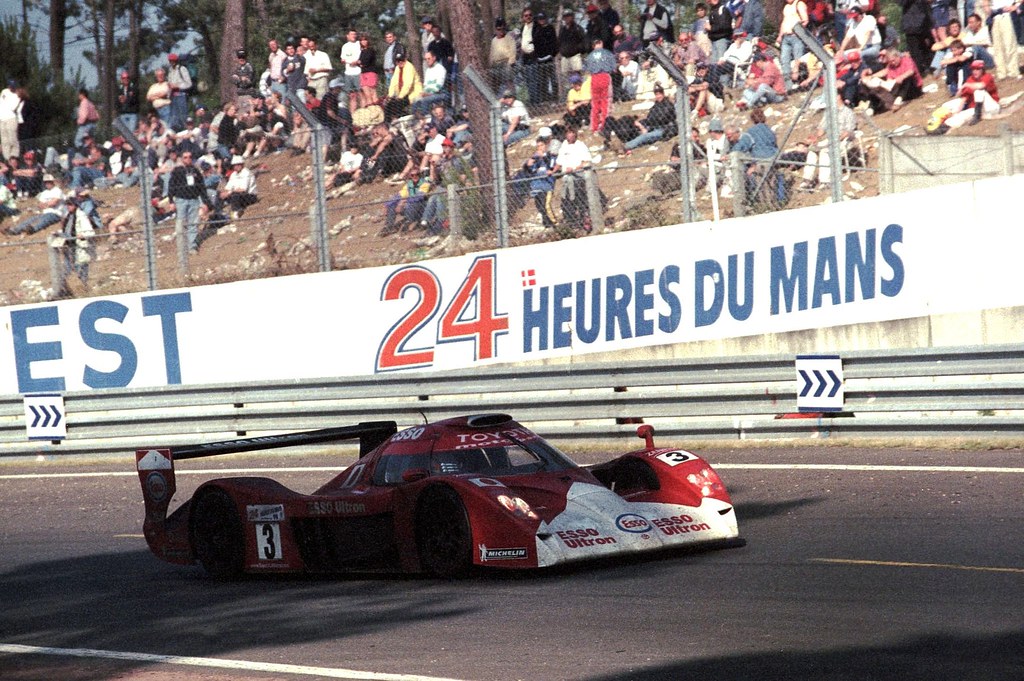 Toyota GT-One le mans cars