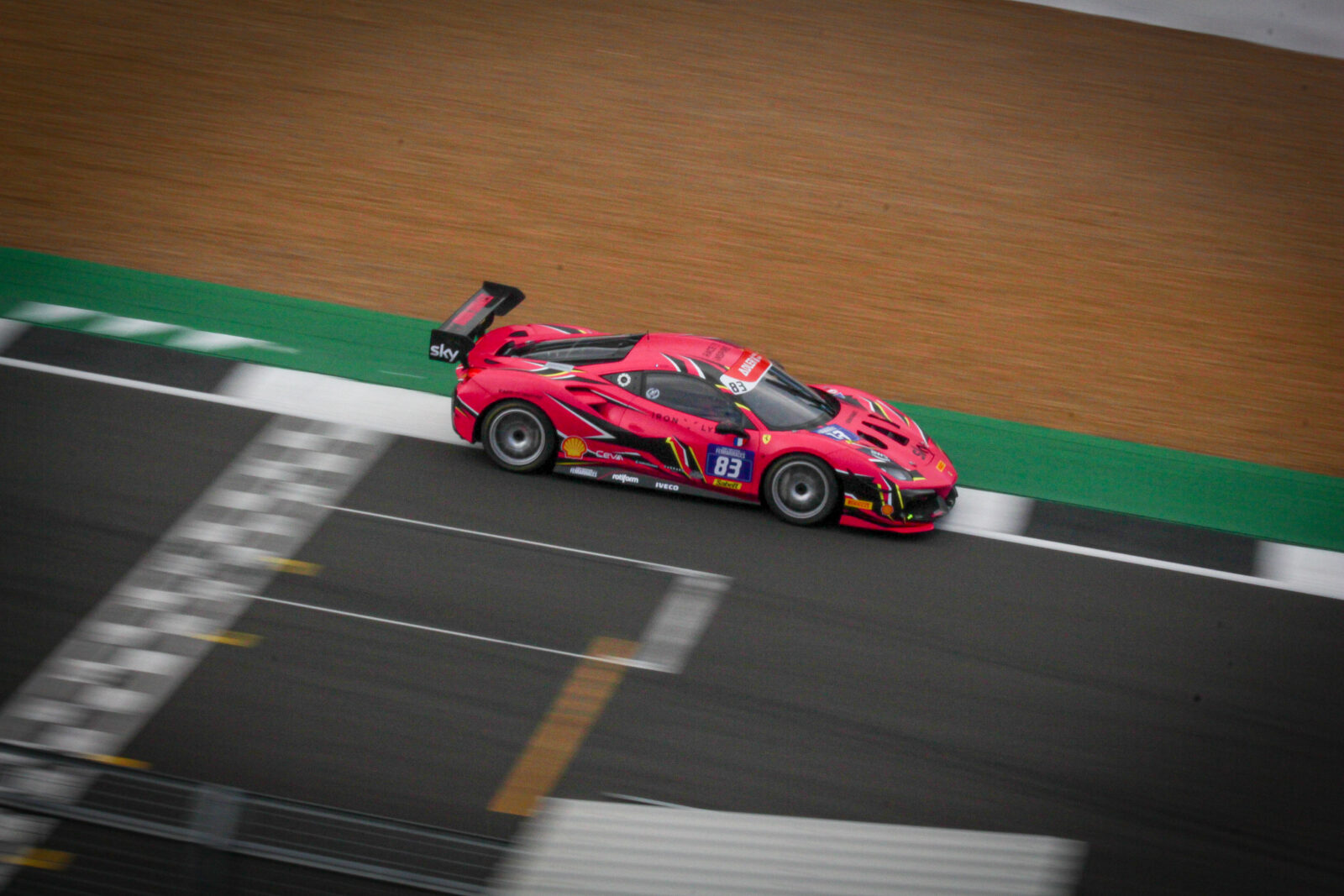 famous female race car drivers explaining for beginners why there is no women in motorsport