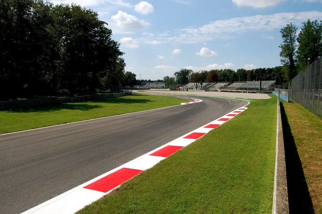 Curva del Vialone monza ciruit explained for beginners
