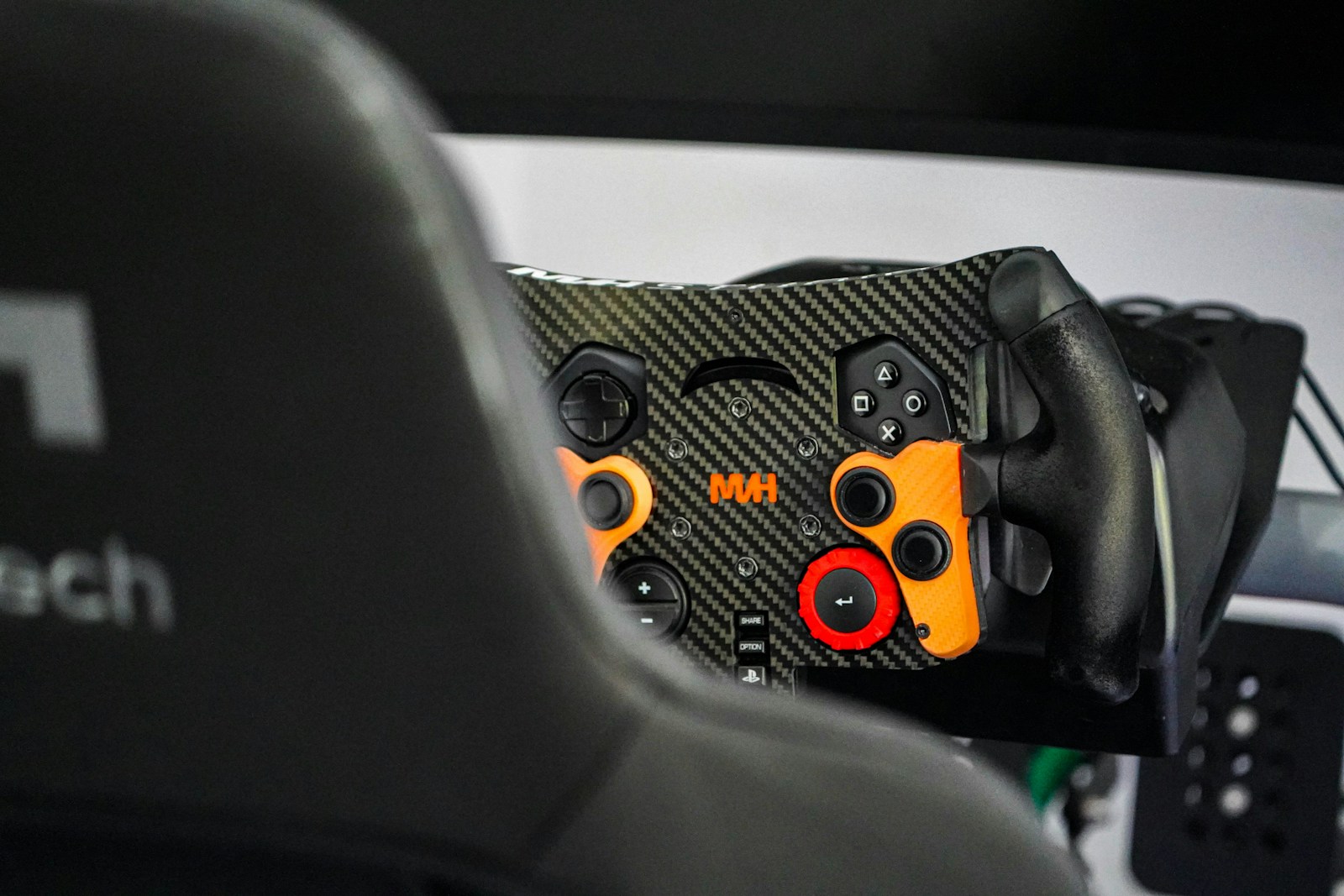f1 drivers off-season activities,sim racing
