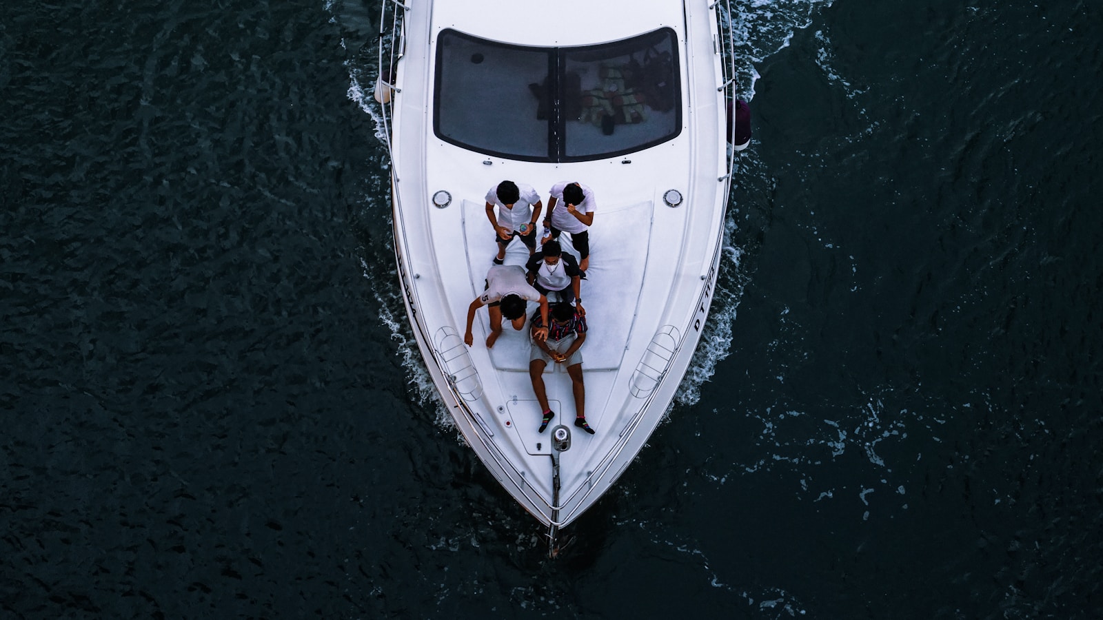 f1 drivers off-season activities, renting yachts
